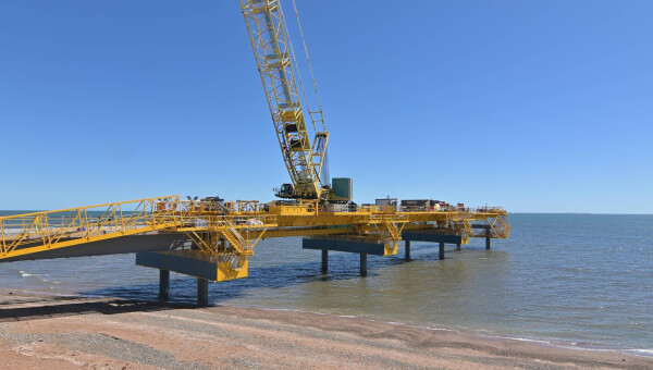Cantilever traveller - innovative temporary works